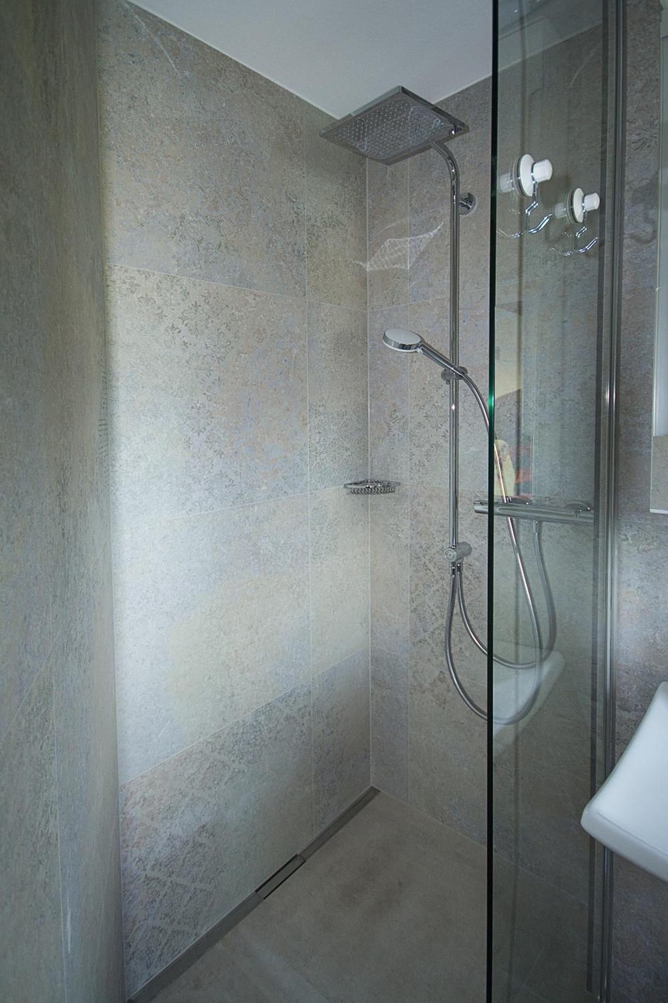 Gaestehaus Edelweiss Телфс Екстериор снимка